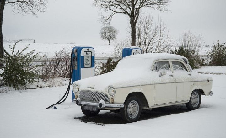 Ein eher seltener Anblick, den meisten Klassikern bleibt Schnee und Streusalz erspart! 