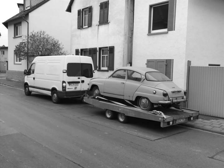 "Daniel" holte am 30. Januar 2020 das Fahrzeug mit dem Anhänger ab (Beispielfoto)